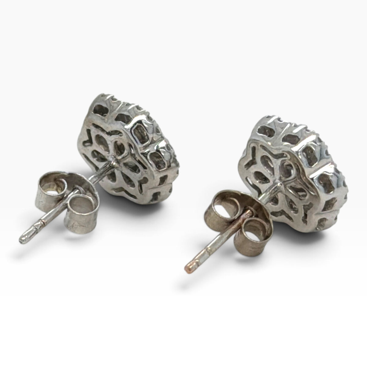 18ct White Gold Diamond Floral Cluster Earrings