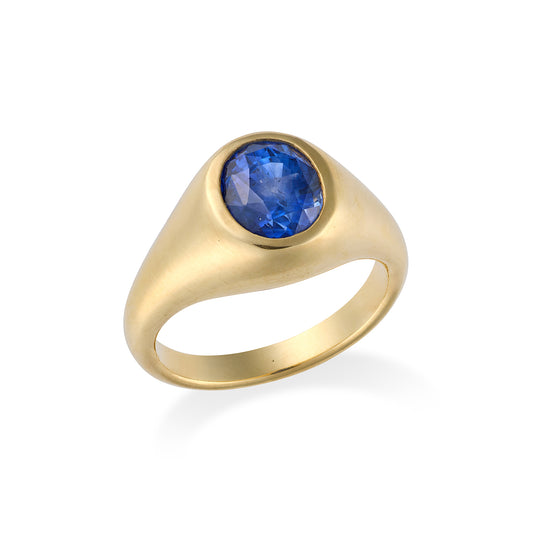 Royal Blue Ceylon Sapphire and 18ct Gold Ring