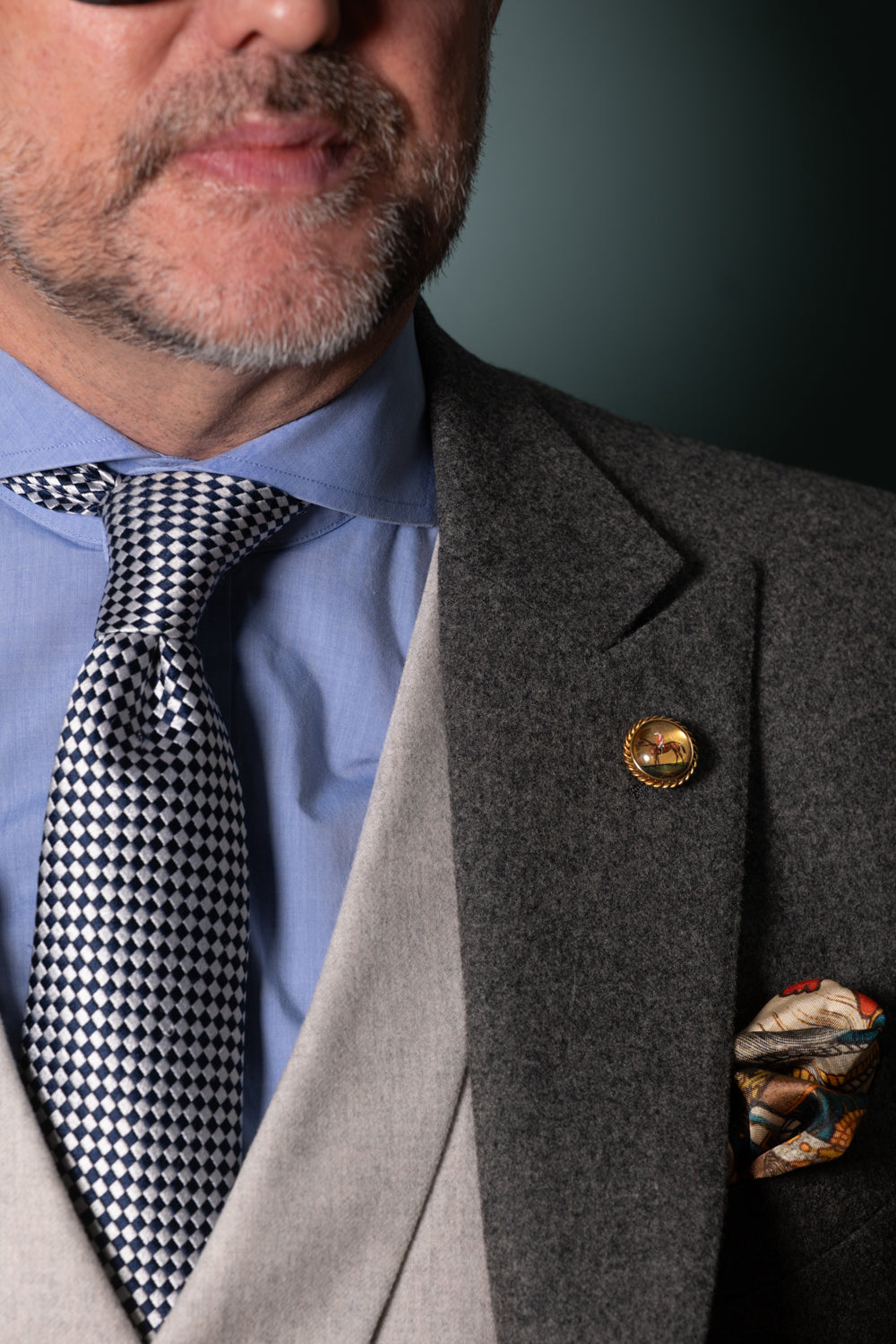Belle Époque Reverse Intaglio Crystal Stickpin of A Jockey on Horseback - Wildsmith Jewellery