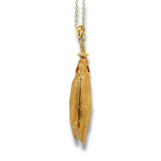 Gold & Pearl Peas in a Pod Pendant - Wildsmith Jewellery