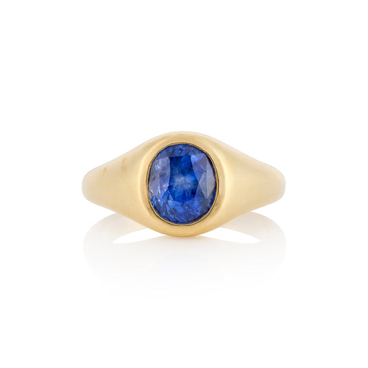 Royal Blue Ceylon Sapphire and 18ct Gold Ring