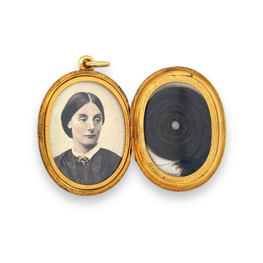 Early Victorian Agate & Gold Memorial Locket - Wildsmith Jewellery