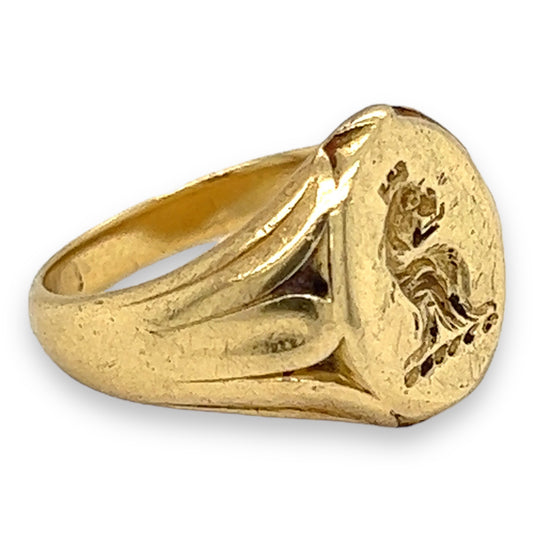 Victorian 18ct Navette Shaped Signet Ring with Crest Engraving - Wildsmith Jewellery Signet Ring