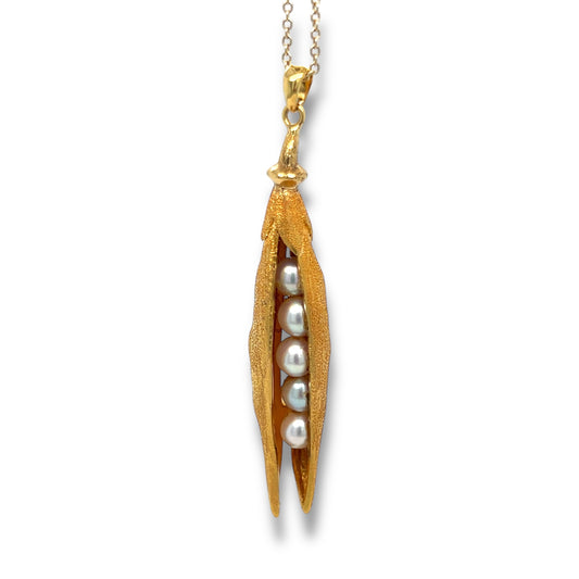 Gold & Pearl Peas in a Pod Pendant - Wildsmith Jewellery