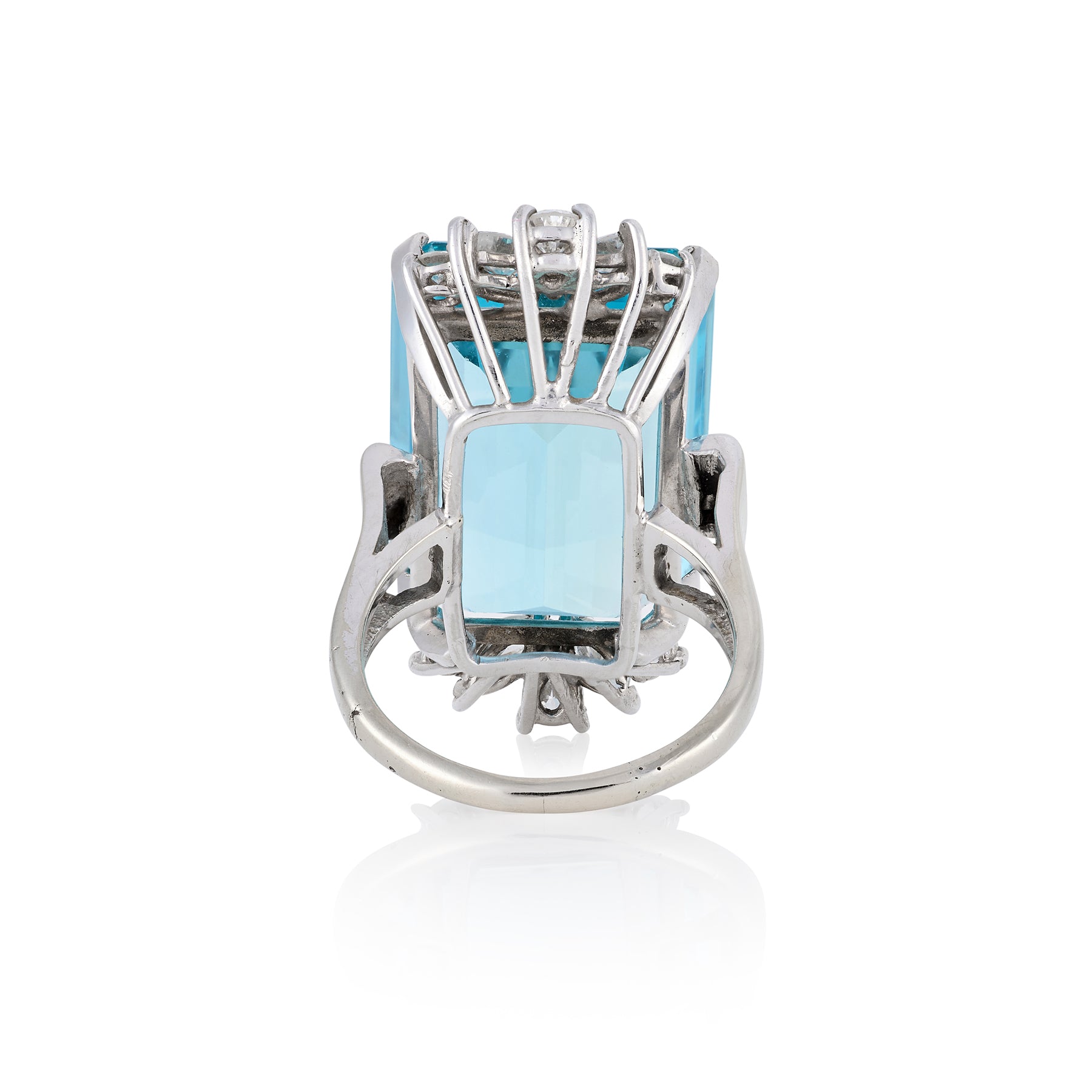 25.54ct Aquamarine and Diamond Ring