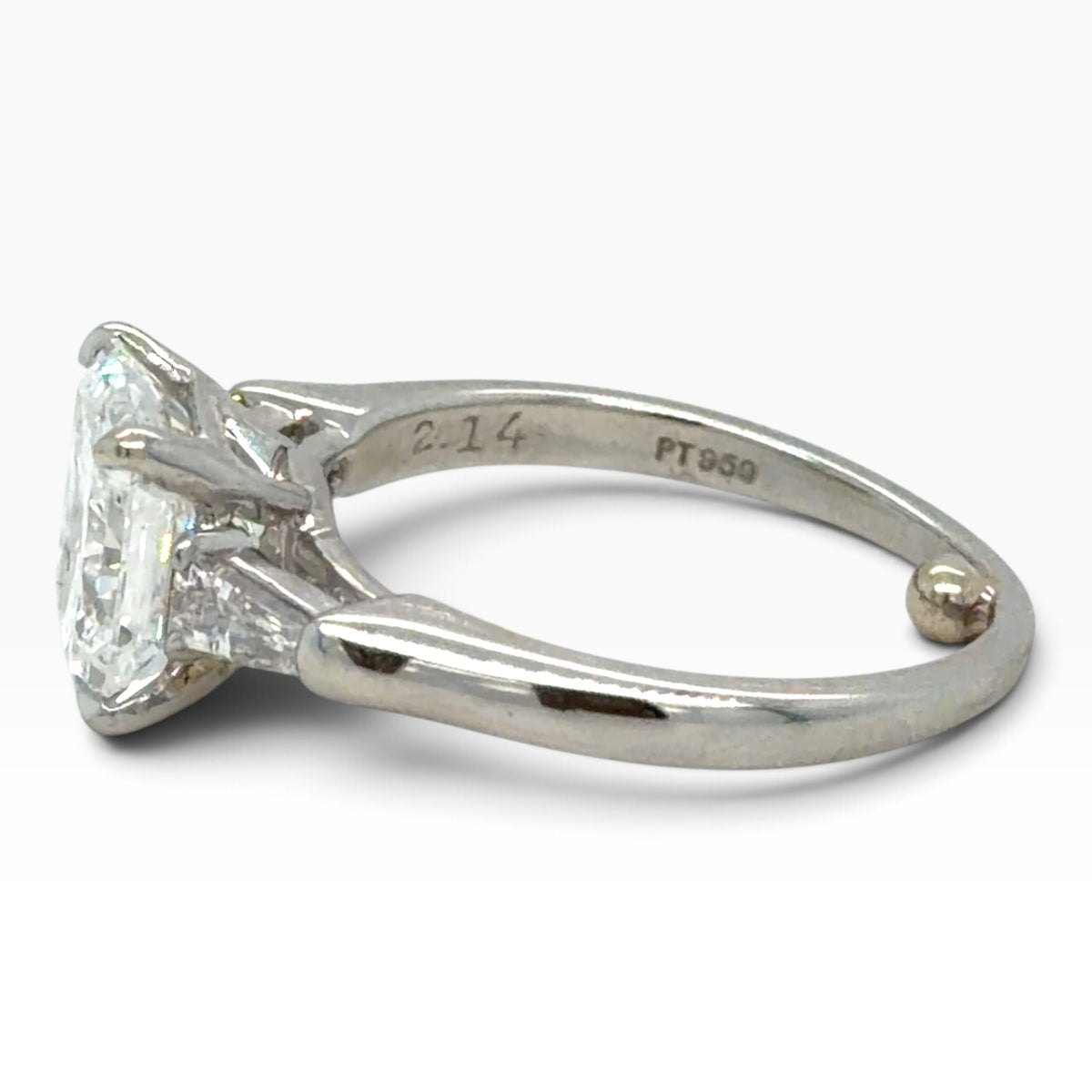 Vintage Harry Winston 2.14ct Radiant-Cut Diamond Ring GIA Certified DVS1