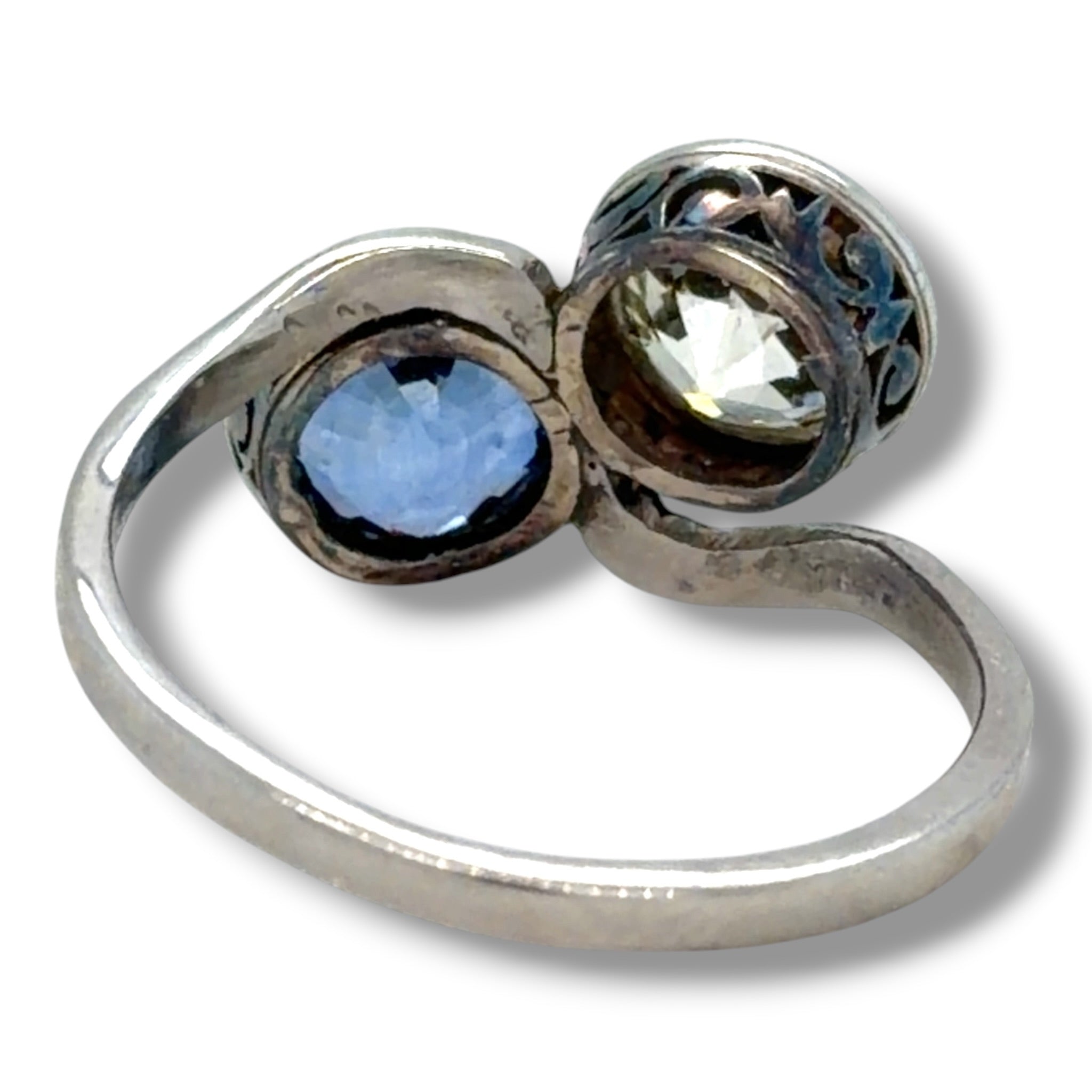 1920's Toi et Moi Old Cut Diamond & Sapphire Ring