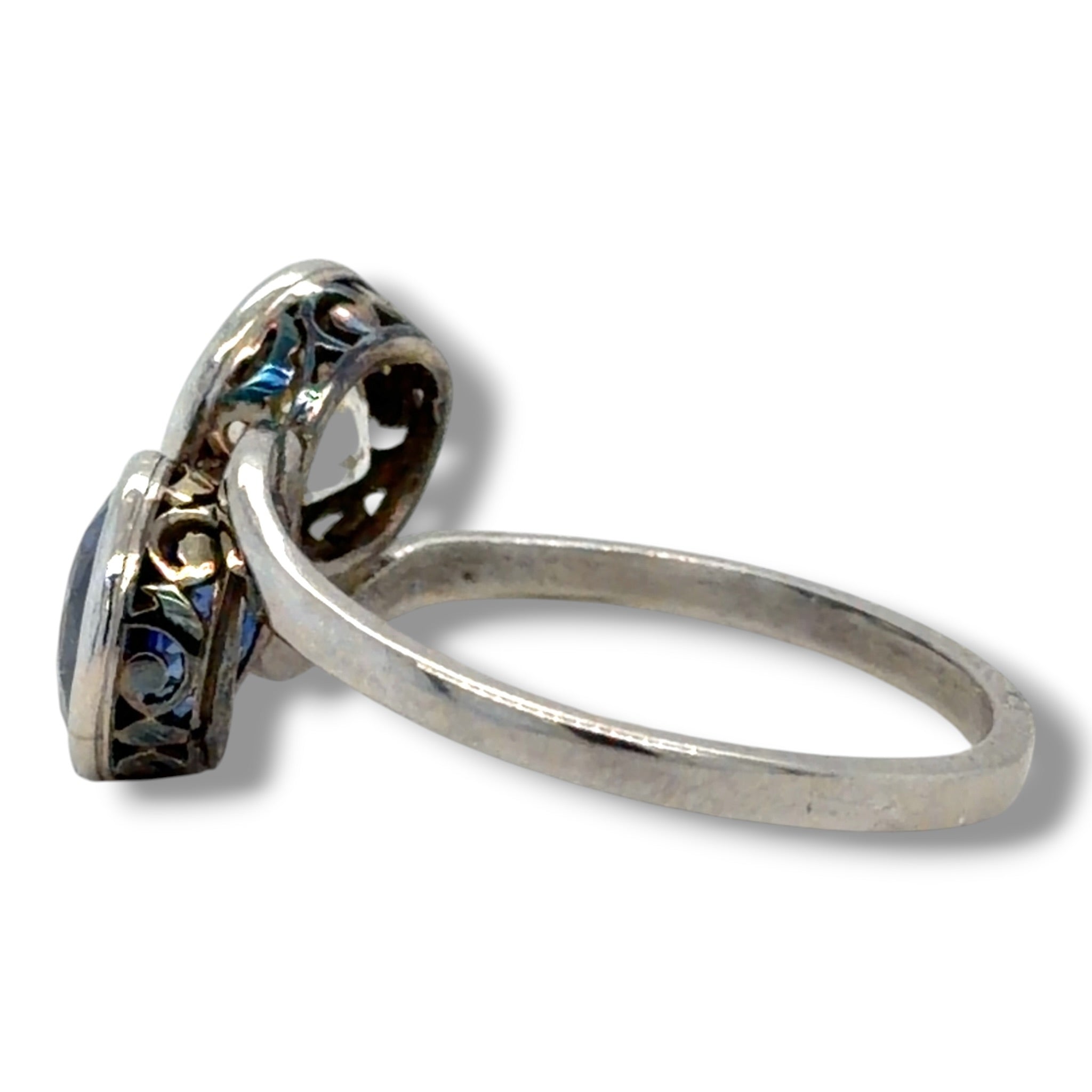 1920's Toi et Moi Old Cut Diamond & Sapphire Ring
