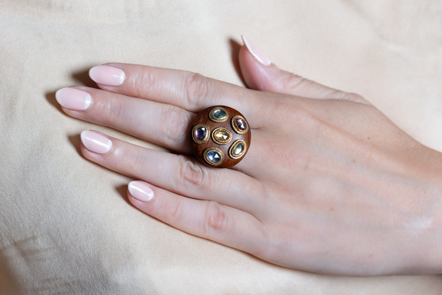 22ct Wooden Gemstone Ring