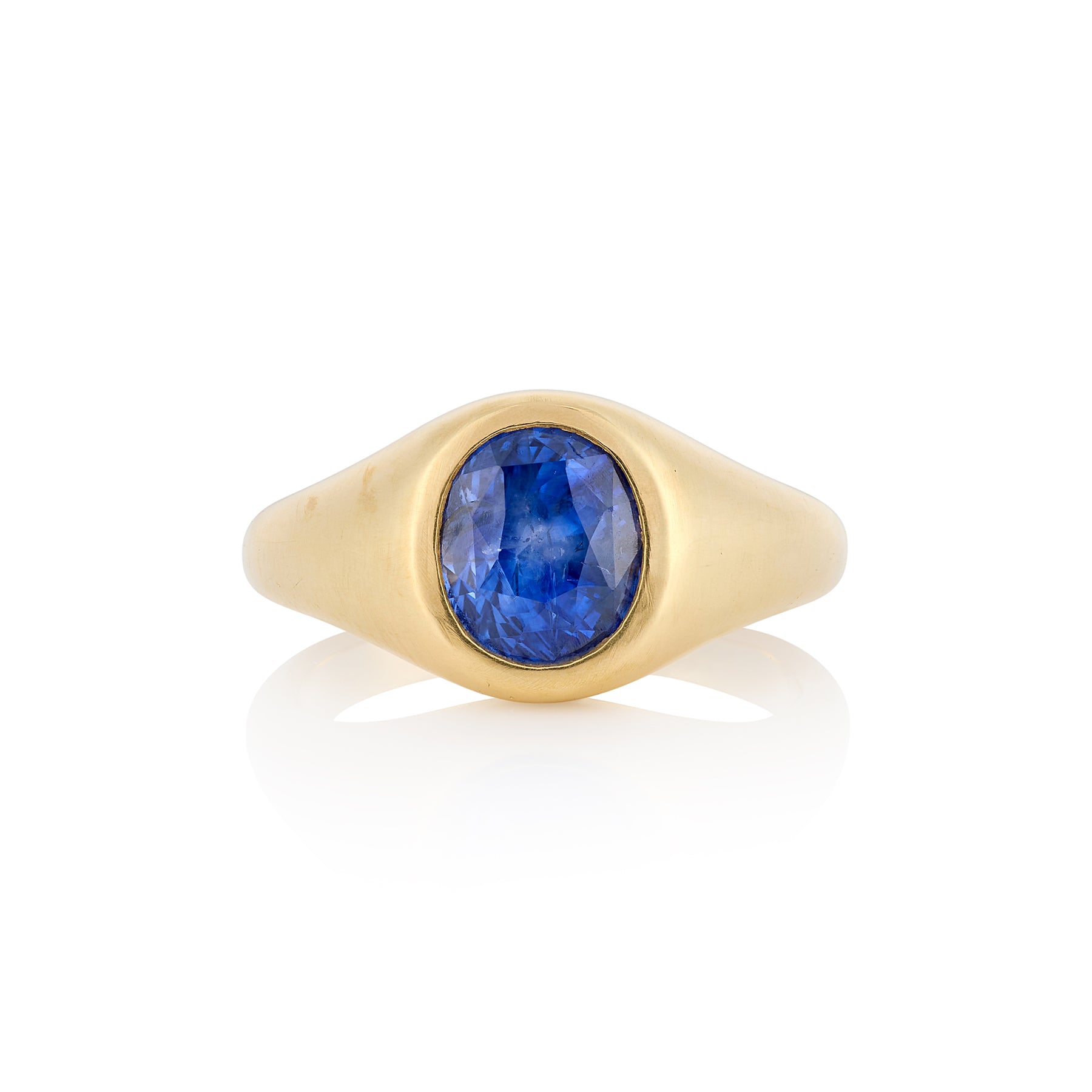 Royal Blue Ceylon Sapphire and 18ct Gold Ring