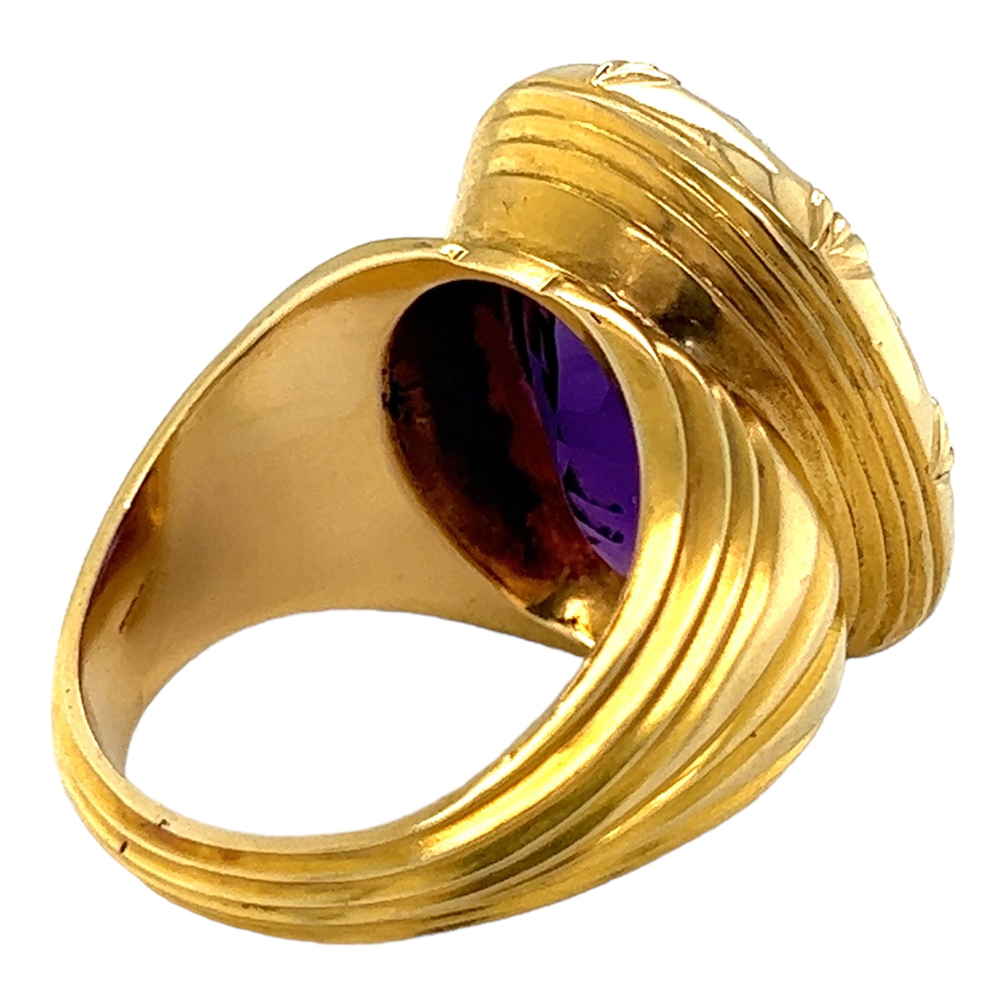 Mid Century 18ct Gold & Amethyst Bishop's Ring, 35 carats