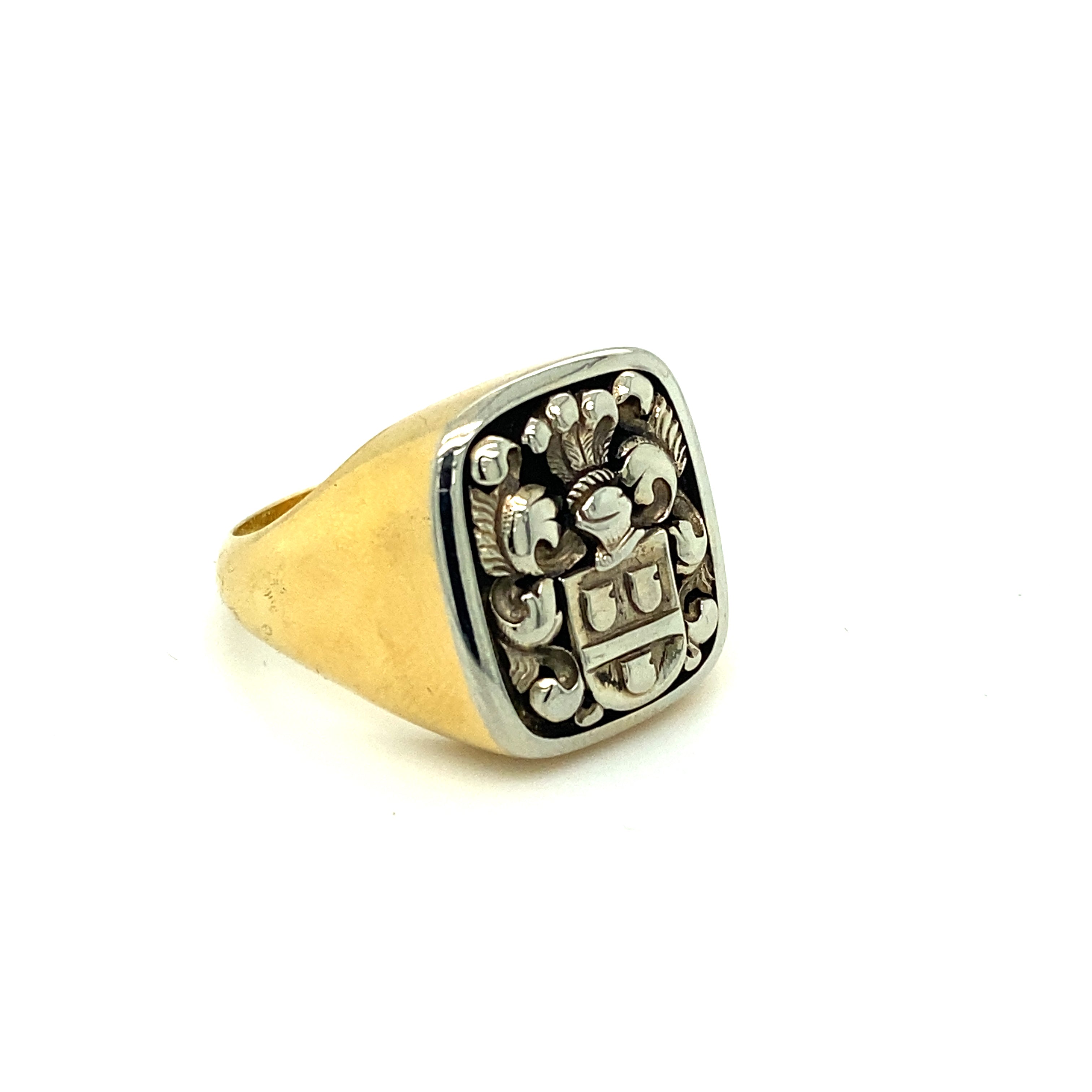 Vintage Signet Ring with Coat of Arms, 34.8g - Wildsmith Jewellery Rings