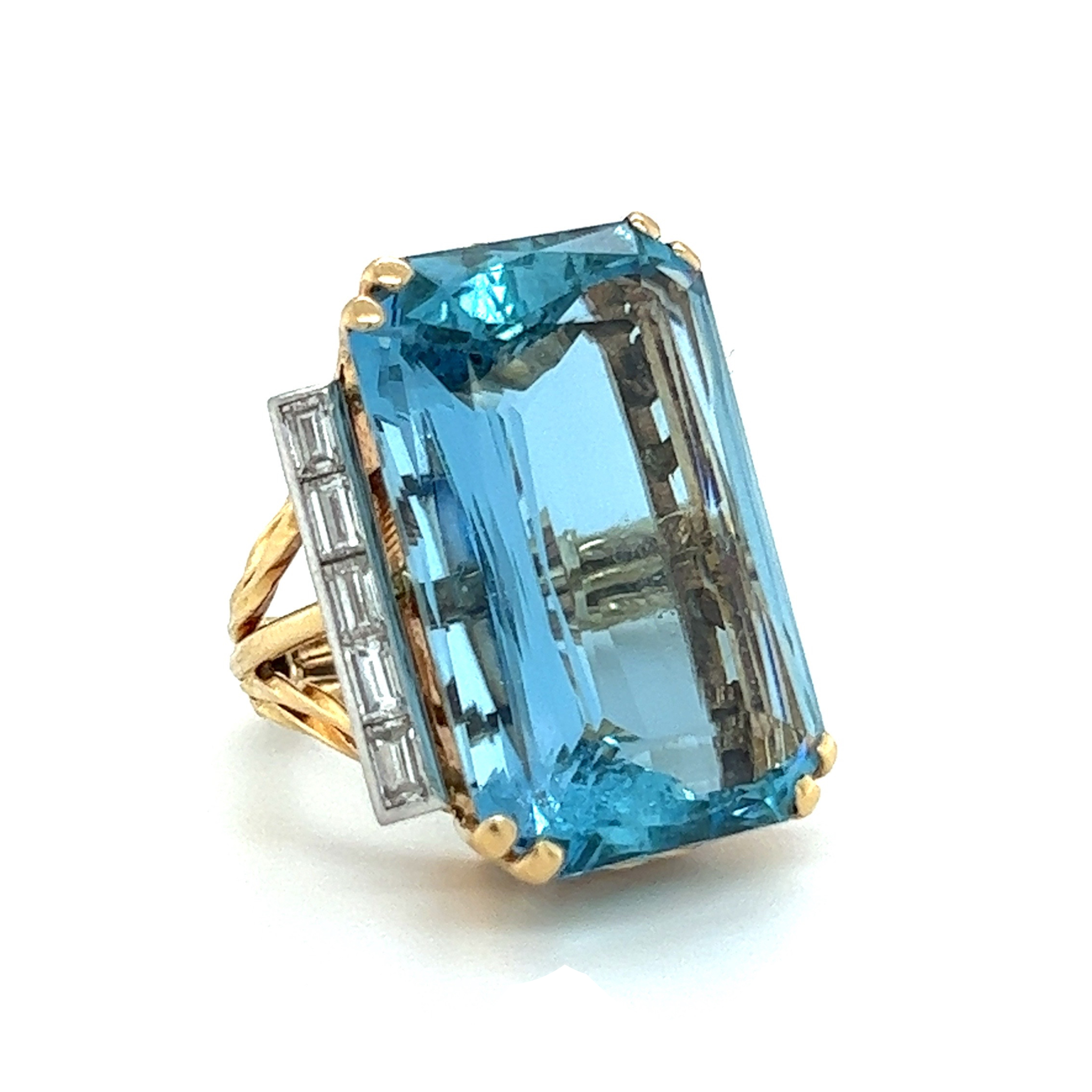 Aquamarine & Diamond Ring, 37 carats - Wildsmith Jewellery Rings